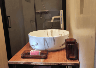 adkamer in tiny house met hottub in Drenthe