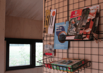 Interieur tiny house met hottub in Drenthe