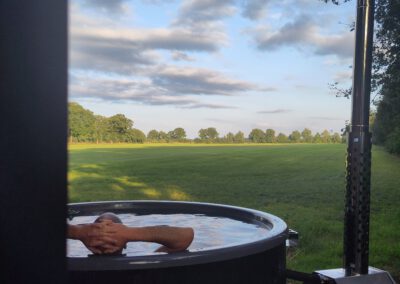 Hottub met uitzicht bij natuurhuisje in drenthe